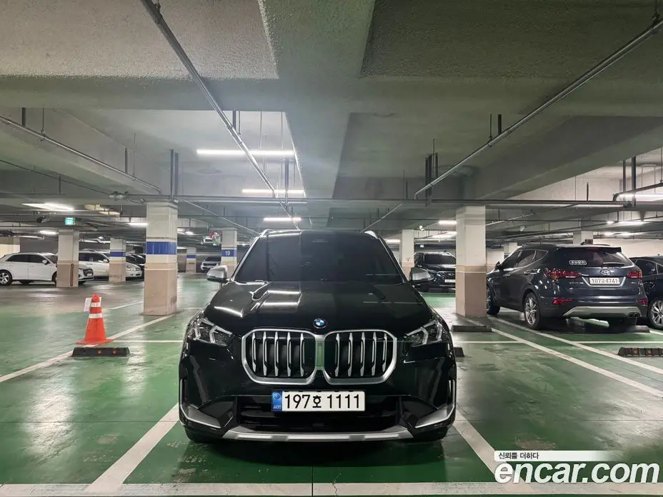 BMW X1 2023 2.0 автомат (гидро), фото 3
