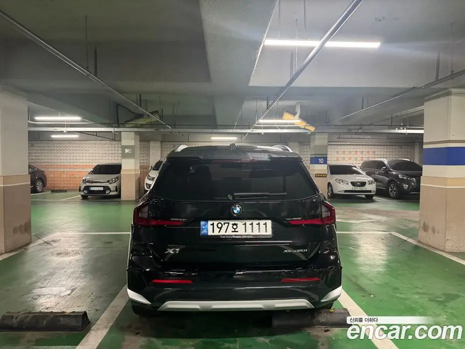 BMW X1 2023 2.0 автомат (гидро), фото 4