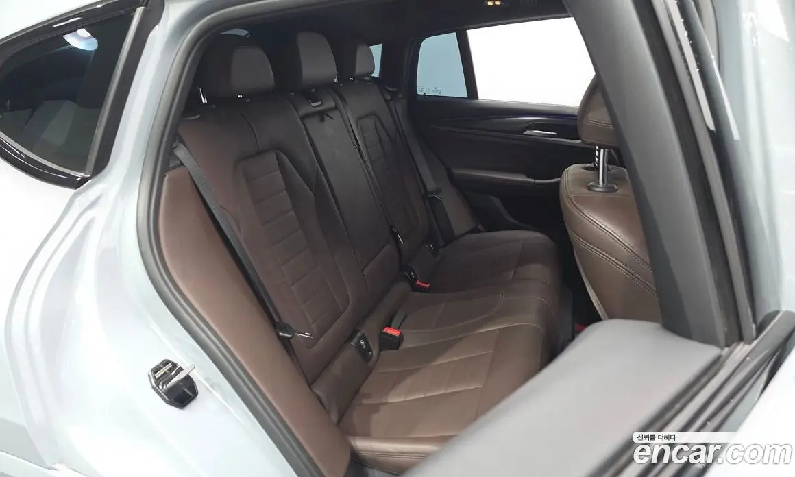 BMW X4 2023 2.0 автомат (гидро), фото 11