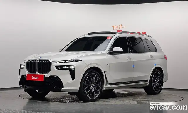 BMW X7 2023 3.0 автомат (гидро), миниатюра 1