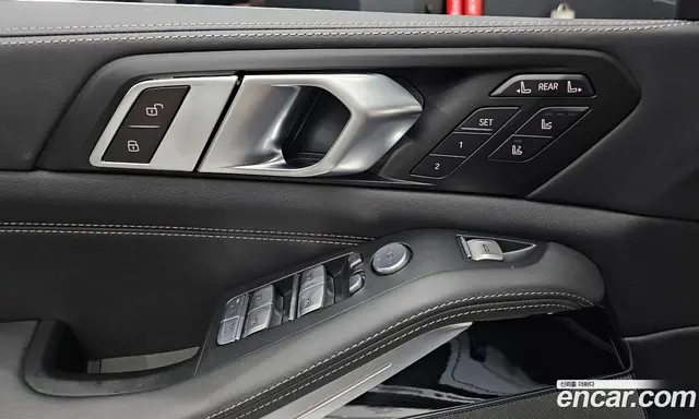 BMW X7 2023 3.0 автомат (гидро), миниатюра 11