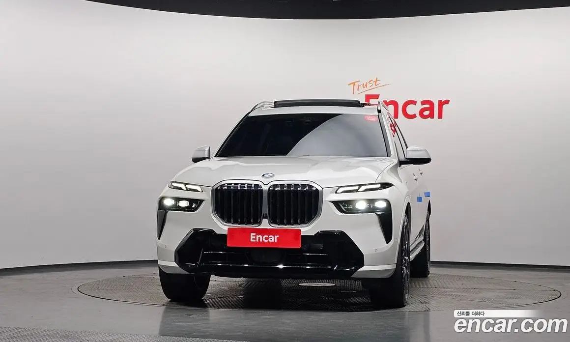 BMW X7 2023 3.0 автомат (гидро), фото 3