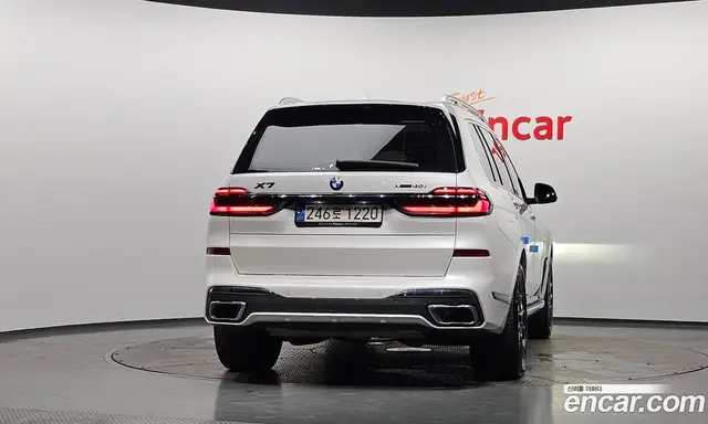 BMW X7 2023 3.0 автомат (гидро), миниатюра 4