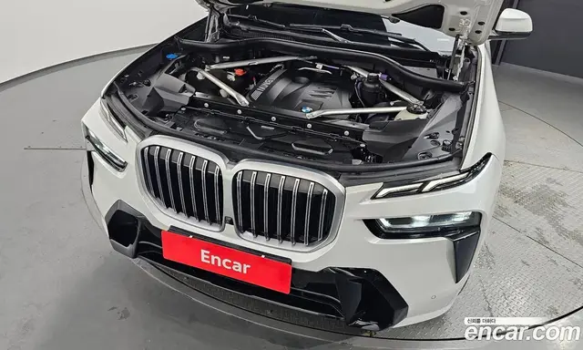 BMW X7 2023 3.0 автомат (гидро), миниатюра 6