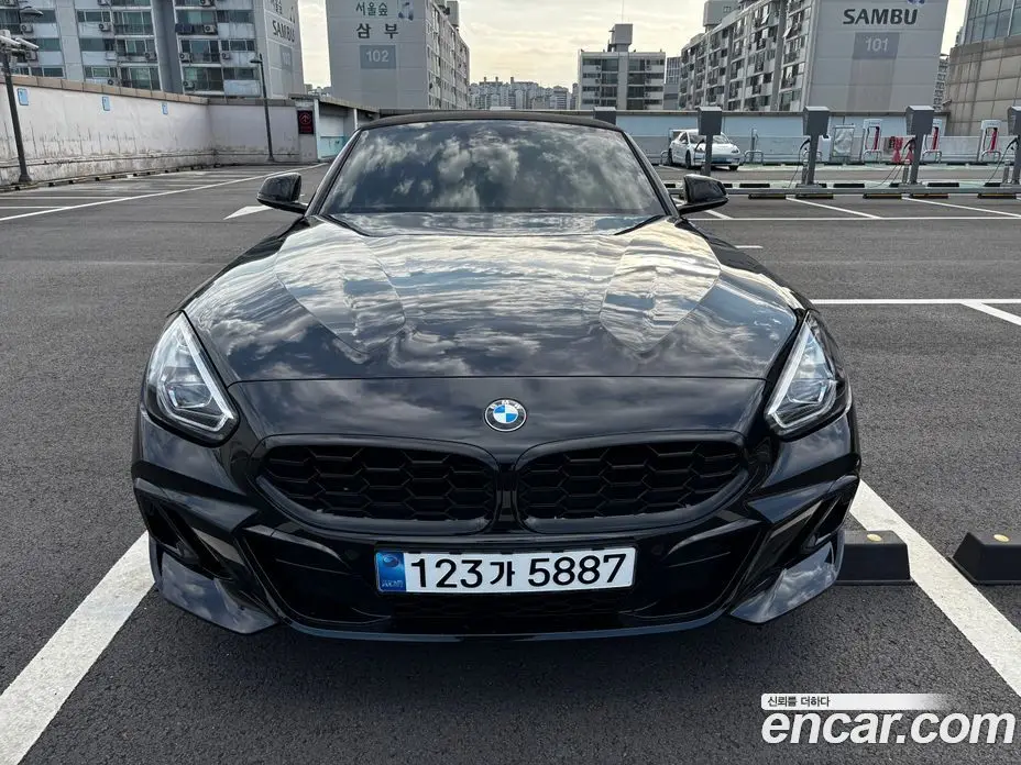 BMW Z4 2024 2.0 автомат (гидро), фото 9
