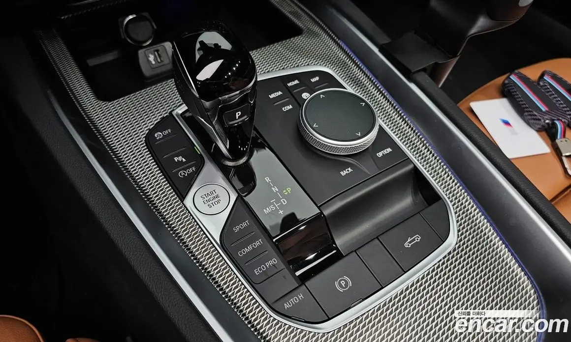 BMW Z4 2025 2.0 автомат (гидро), фото 12