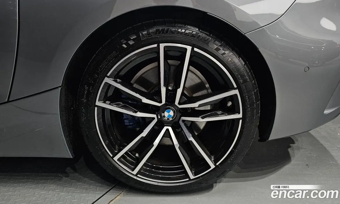 BMW Z4 2025 2.0 автомат (гидро), фото 7