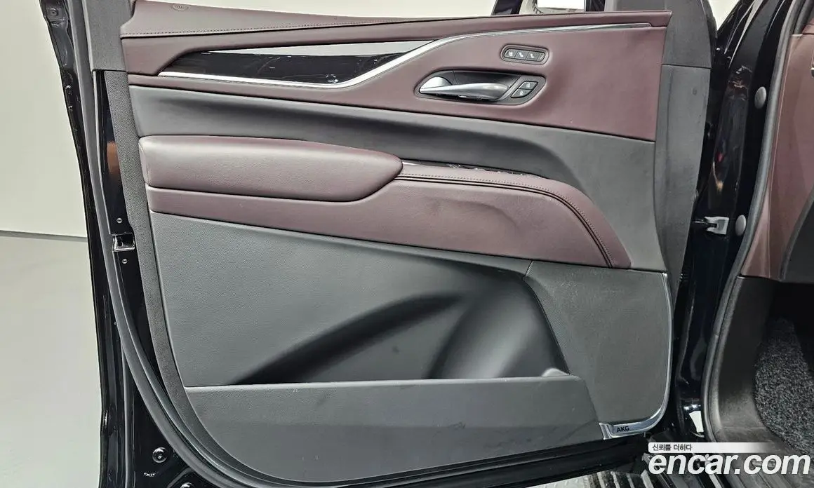 Cadillac Escalade 2023 6.2 автомат (гидро), фото 14