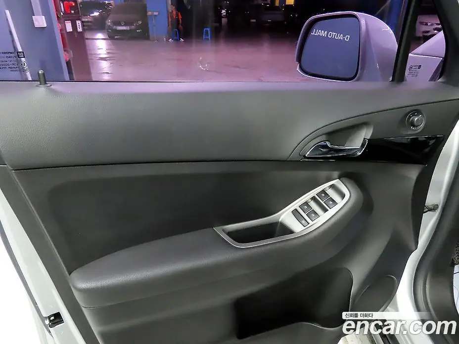 Chevrolet Orlando 2011 2.0 автомат (гидро), фото 13