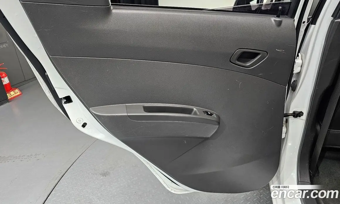 Chevrolet Spark 2011 1.0 автомат (гидро), фото 15