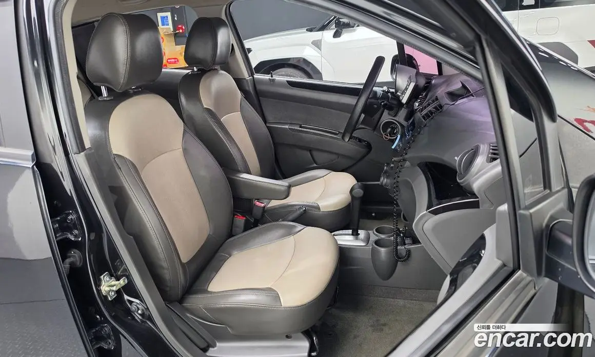 Chevrolet Spark 2012 1.0 автомат (гидро), фото 15