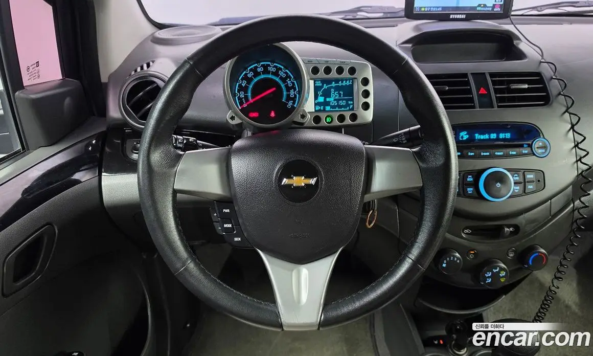 Chevrolet Spark 2012 1.0 автомат (гидро), фото 17