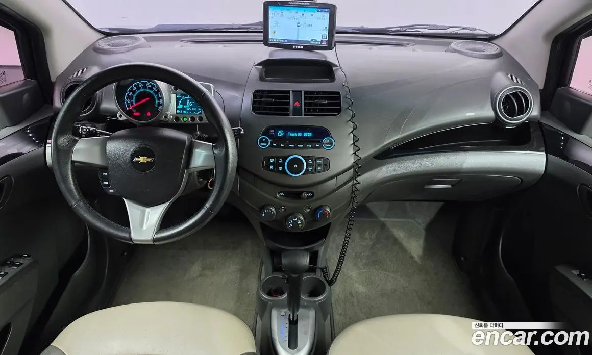 Chevrolet Spark 2012 1.0 автомат (гидро), фото 9