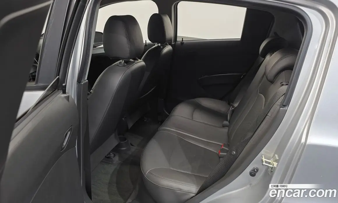 Chevrolet Spark 2014 1.0 автомат (гидро), фото 12