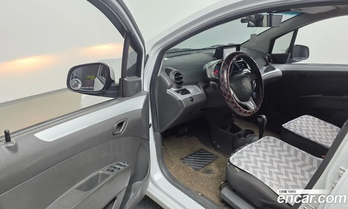 Chevrolet Spark 2015 1.0 автомат (гидро), фото 13