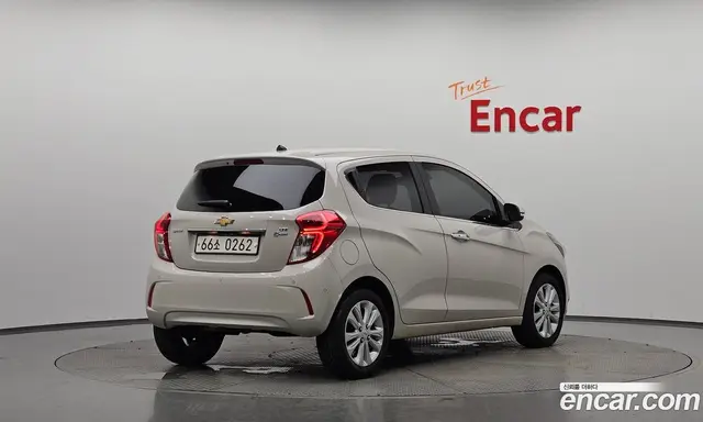 Chevrolet Spark 2016 1.0 автомат (гидро), миниатюра 2