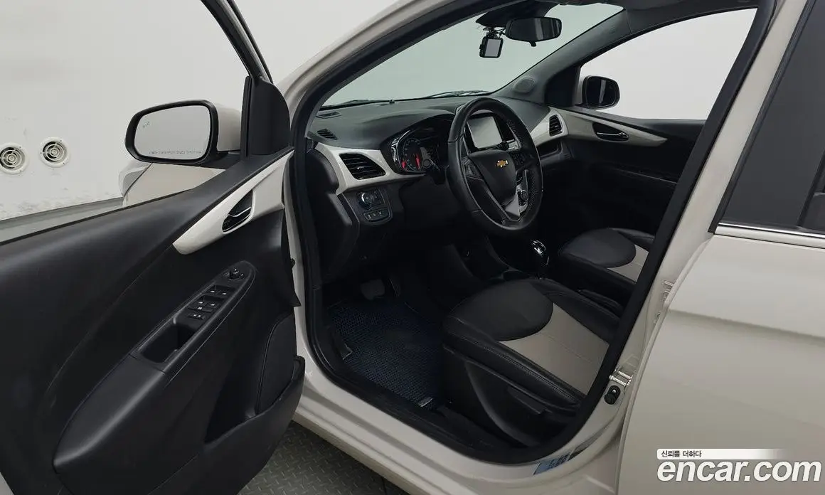 Chevrolet Spark 2016 1.0 автомат (гидро), фото 13