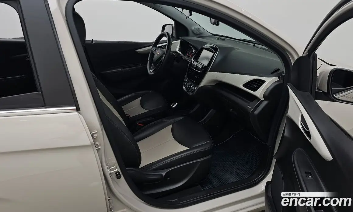 Chevrolet Spark 2016 1.0 автомат (гидро), фото 17