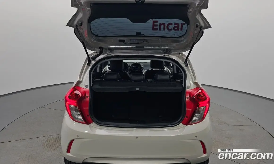 Chevrolet Spark 2016 1.0 автомат (гидро), фото 26