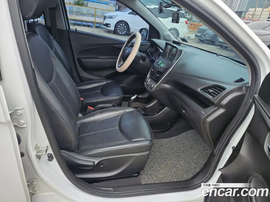 Chevrolet Spark 2017 1.0 автомат (гидро), фото 16