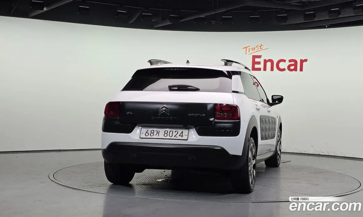 Citroen C4 Cactus 2017 1.6 автомат (гидро), фото 4