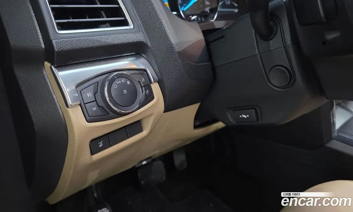 Ford Explorer 2017 2.3 автомат (гидро), фото 28