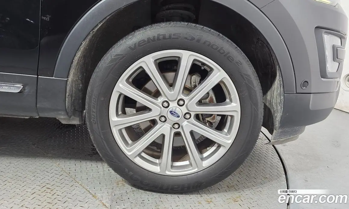 Ford Explorer 2017 2.3 автомат (гидро), фото 7