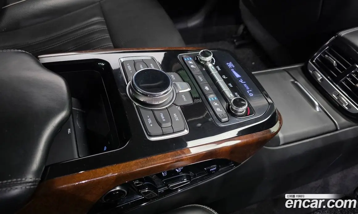 Genesis EQ900 2017 5.0 автомат (гидро), фото 17
