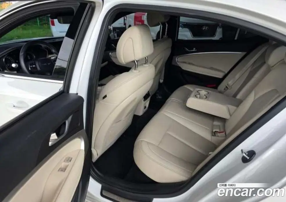 Genesis G70 2023 2.5 автомат (гидро), фото 11