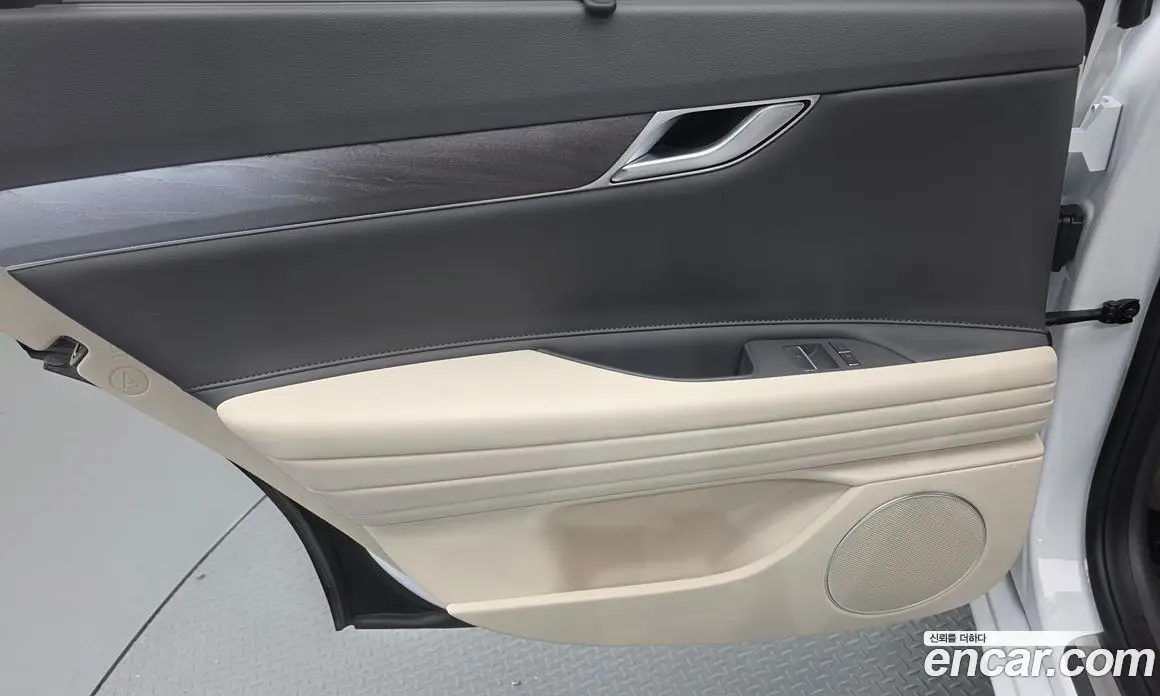 Genesis G80 2023 2.5 автомат (гидро), фото 15