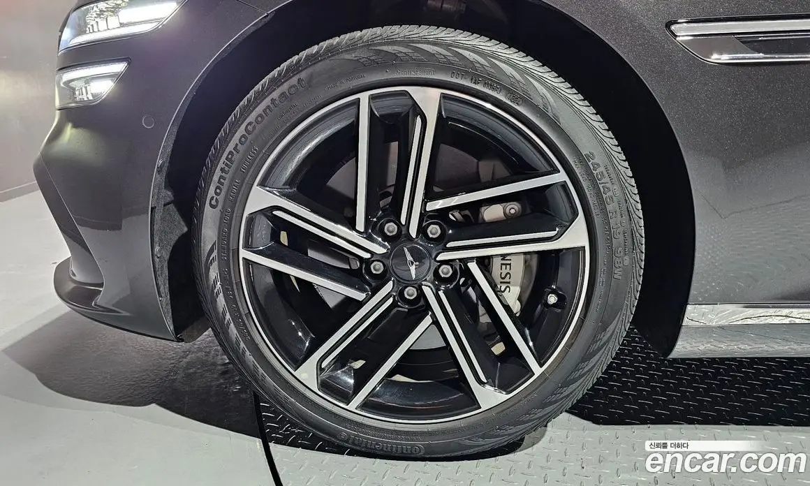 Genesis G80 2024 2.5 автомат (гидро), фото 5