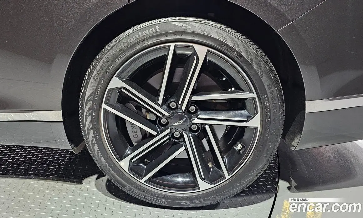 Genesis G80 2024 2.5 автомат (гидро), фото 7