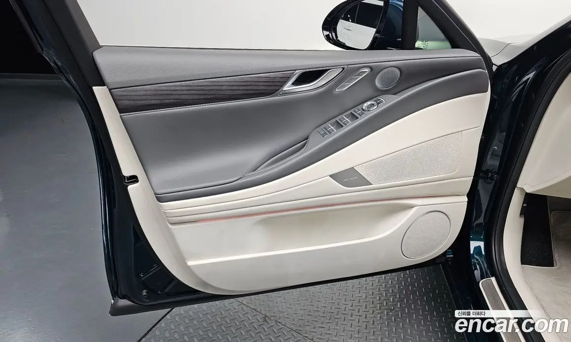 Genesis G80 2025 0.1 автомат (гидро), фото 13