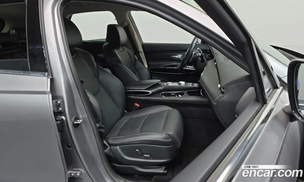Genesis GV70 2021 2.5 автомат (гидро), фото 12