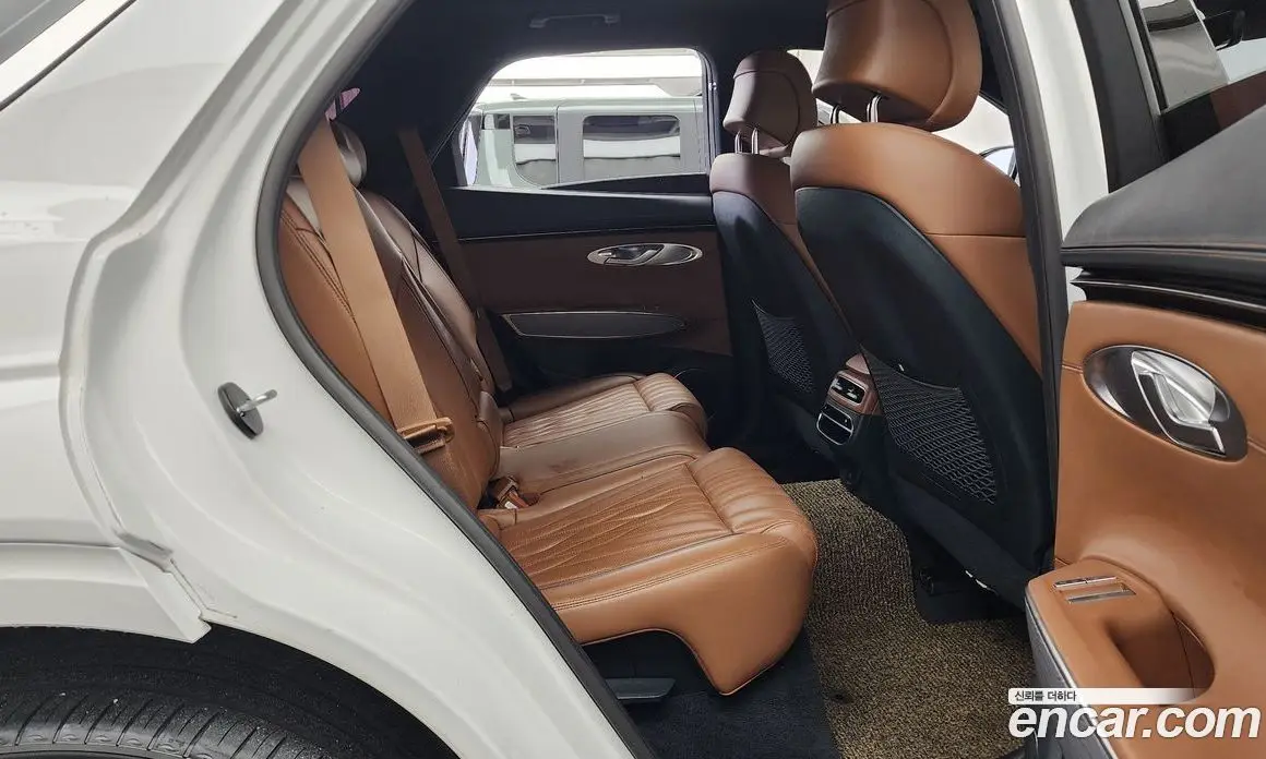 Genesis GV70 2021 2.2 автомат (гидро), фото 18