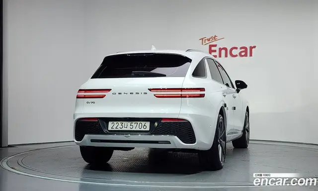 Genesis GV70 2021 2.2 автомат (гидро), миниатюра 4