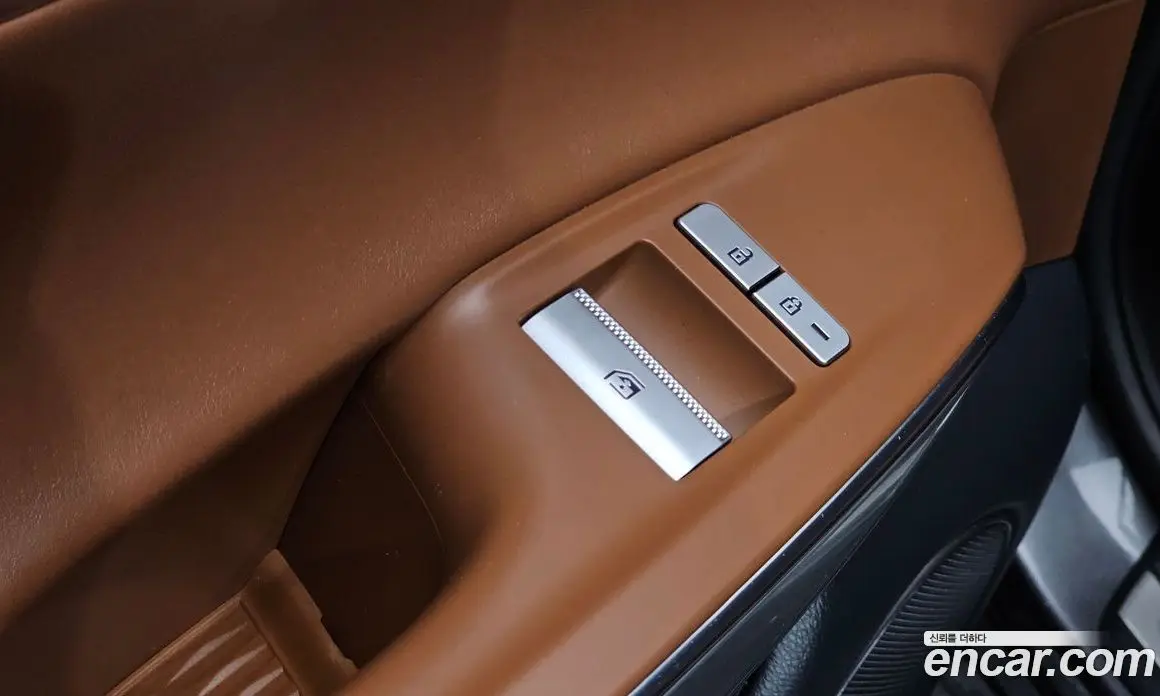 Genesis GV70 2021 2.5 автомат (гидро), фото 26