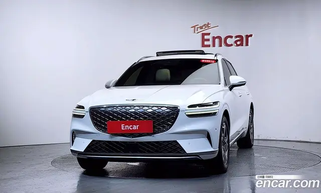 Genesis GV70 2022 0.1 автомат (гидро), миниатюра 2