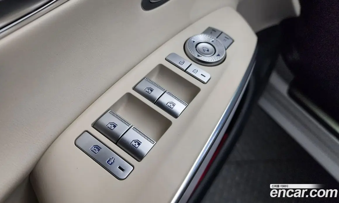 Genesis GV70 2022 0.1 автомат (гидро), фото 28