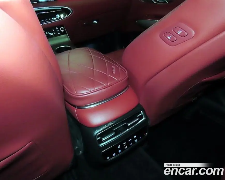 Genesis GV70 2024 2.5 автомат (гидро), фото 18