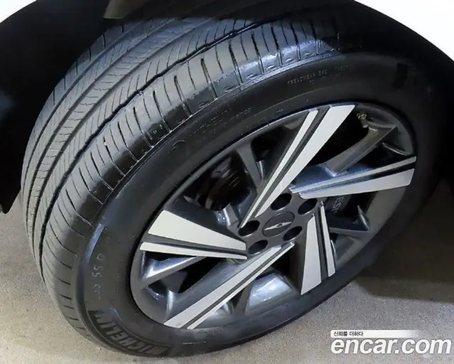Genesis GV70 2024 2.5 автомат (гидро), миниатюра 6