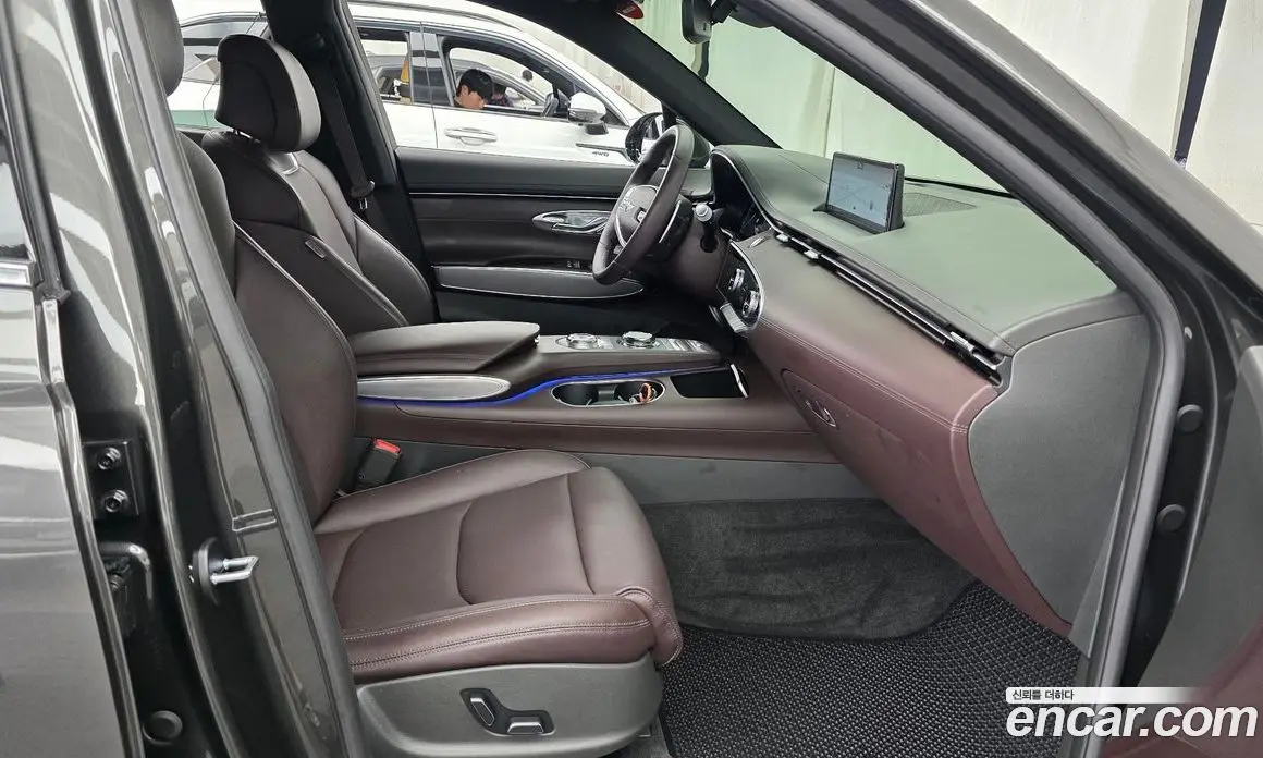 Genesis GV70 2024 2.5 автомат (гидро), фото 16