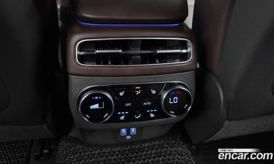 Genesis GV70 2024 2.5 автомат (гидро), фото 24