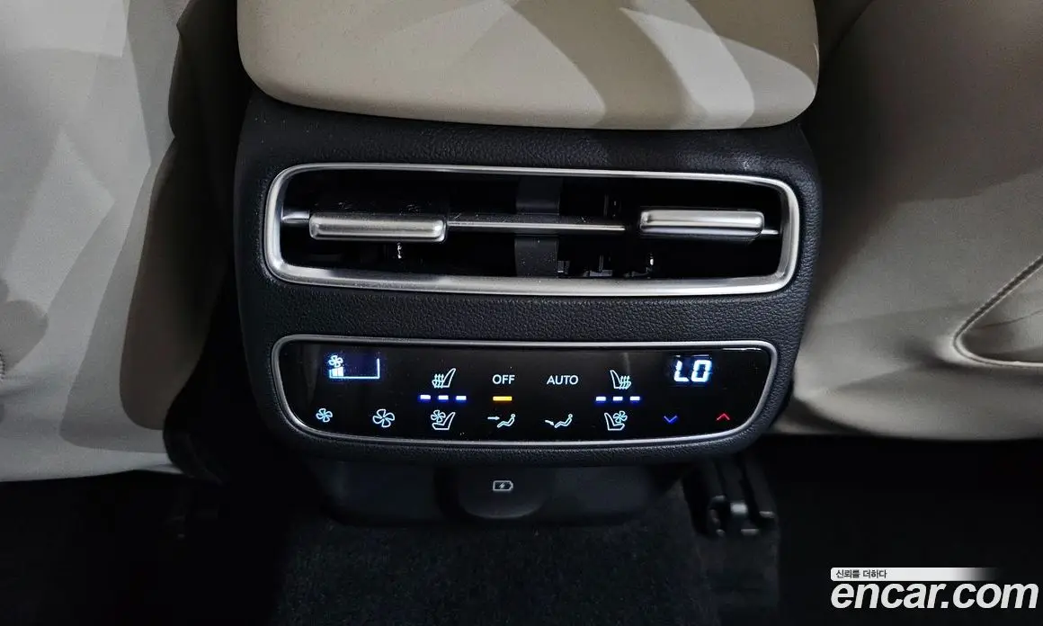 Genesis GV70 2025 2.5 автомат (гидро), фото 18