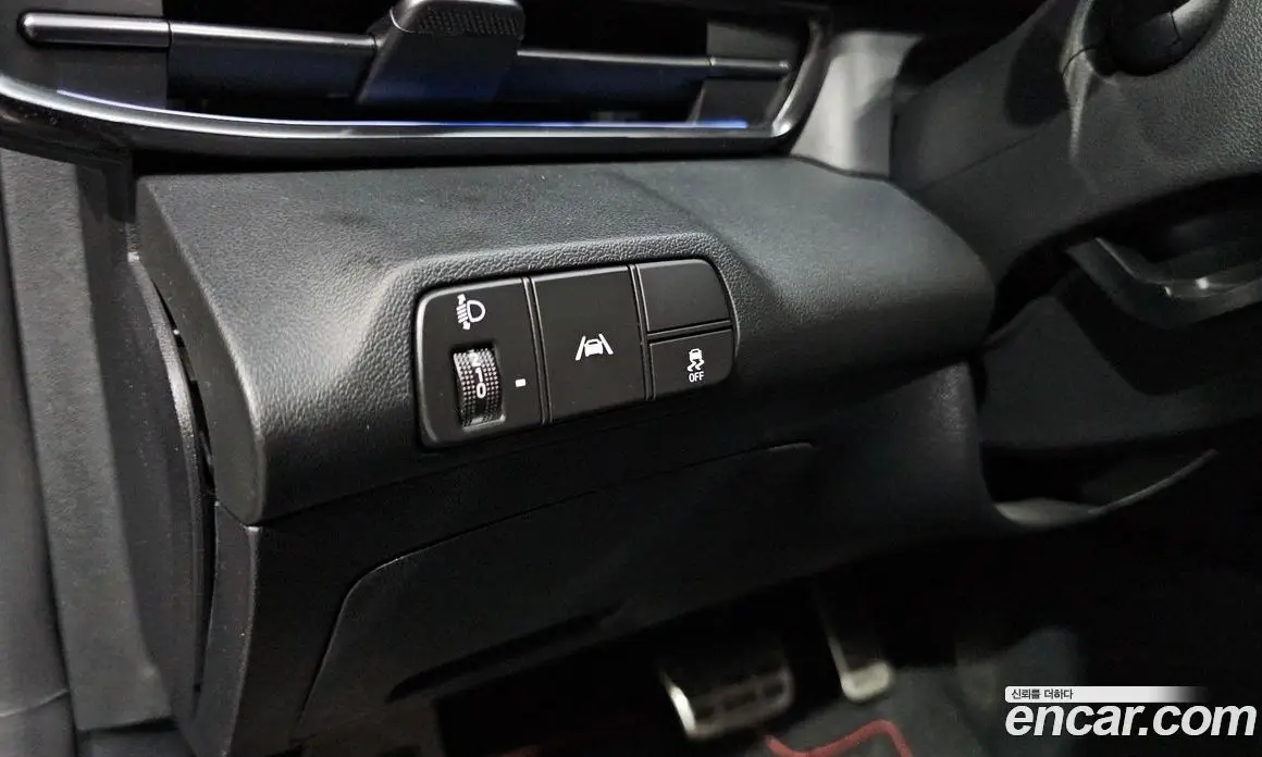 Hyundai Avante 2023 1.6 автомат (гидро), фото 17