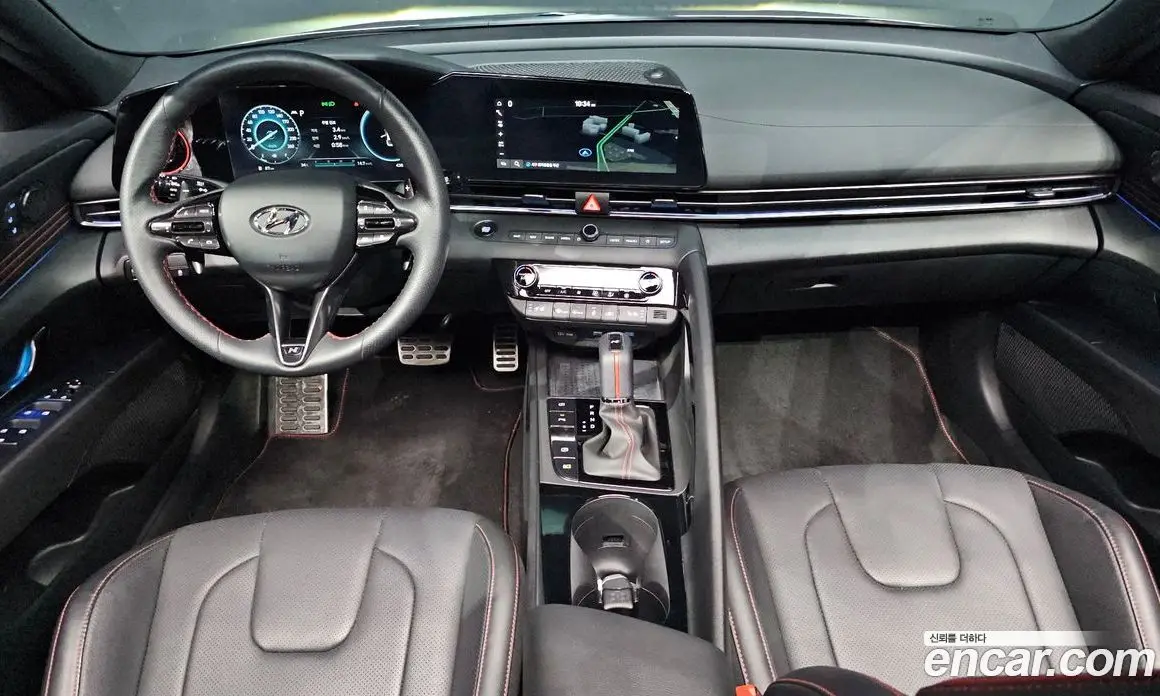 Hyundai Avante 2023 1.6 автомат (гидро), фото 7