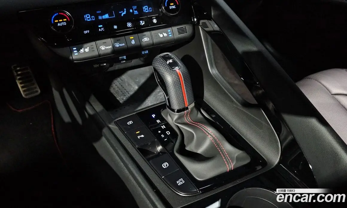 Hyundai Avante 2023 1.6 автомат (гидро), фото 9