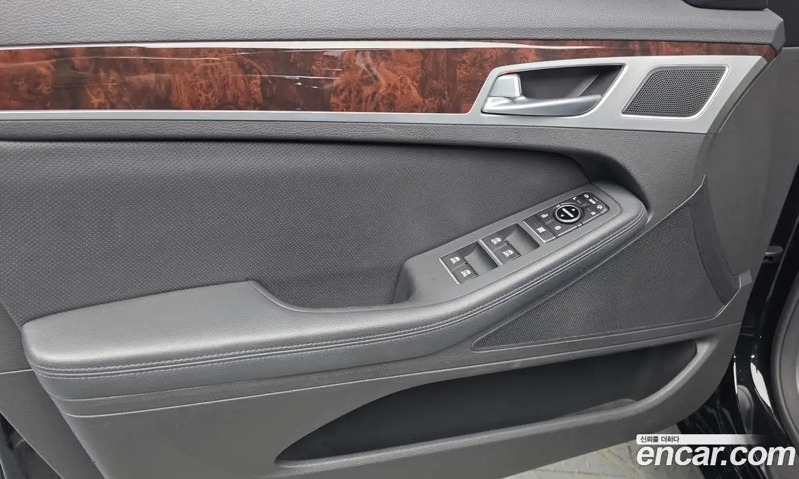 Hyundai Genesis 2014 3.3 автомат (гидро), фото 13