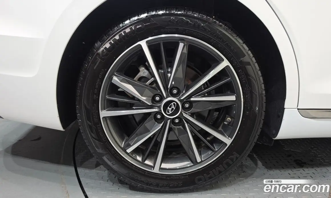 Hyundai Grandeur 2021 2.5 автомат (гидро), фото 5