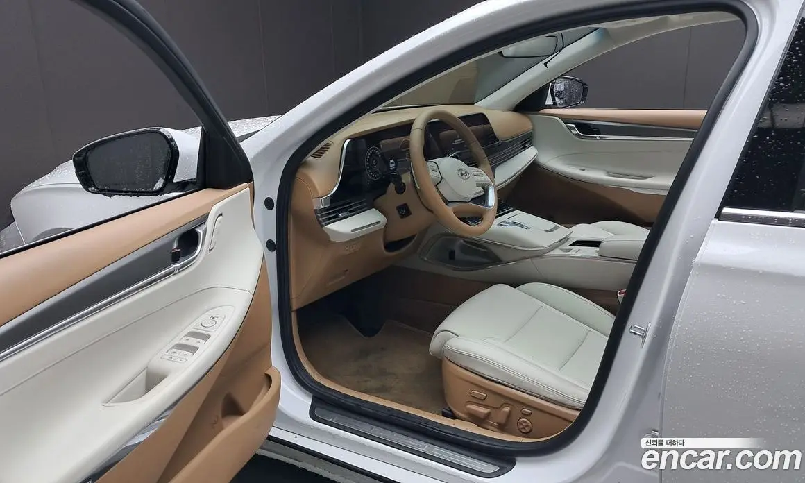 Hyundai Grandeur 2022 2.5 автомат (гидро), фото 13